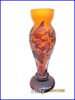 Vase Gallé TIP à Décor floral pampres de vigne dégagé à l'acide