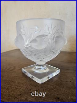 Vase Lalique France Modèle Elizabeth