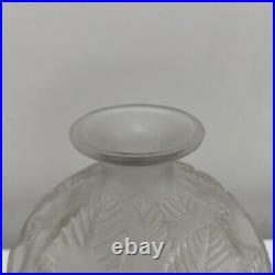 Vase Rene Lalique Ormeaux verre translucide pariellement dépoli 984 1926