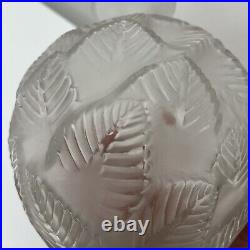 Vase Rene Lalique Ormeaux verre translucide pariellement dépoli 984 1926