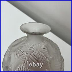 Vase Rene Lalique Ormeaux verre translucide pariellement dépoli 984 1926