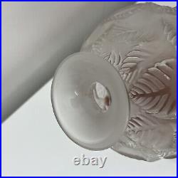 Vase Rene Lalique Ormeaux verre translucide pariellement dépoli 984 1926