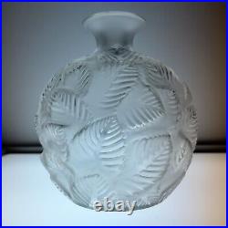 Vase Rene Lalique Ormeaux verre translucide pariellement dépoli 984 1926