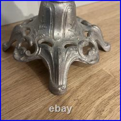 Vase Soliflore Forme Cornet Tulipe Sur Pied En Métal Vase Soliflore Forme Cornet Tulipe Sur Pied En Métal