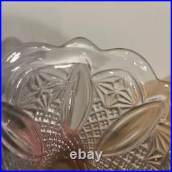 Vase Soliflore Forme Cornet Tulipe Sur Pied En Métal Vase Soliflore Forme Cornet Tulipe Sur Pied En Métal