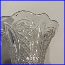 Vase Soliflore Forme Cornet Tulipe Sur Pied En Métal Vase Soliflore Forme Cornet Tulipe Sur Pied En Métal