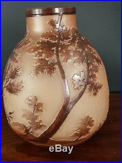 Vase Thouvenin verre dégagé à l acide / Acid etched vase. MInt Condition