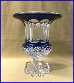 Vase VASQUE DE MEDICIS cristal SAINT LOUIS doublé BLEU modèle VERSAILLES 19,5cm