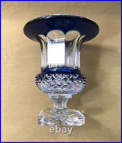 Vase VASQUE DE MEDICIS cristal SAINT LOUIS doublé bleu Modèle VERSAILLES 19,5 cm