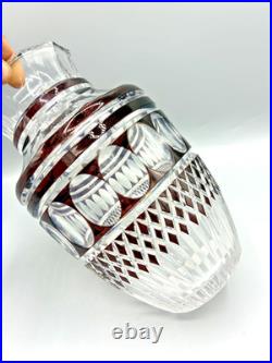 Vase Val Saint Lambert cristal taillé de couleur prune, rouge rubis