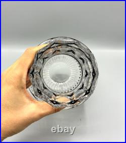 Vase Val Saint Lambert cristal taillé de couleur prune, rouge rubis