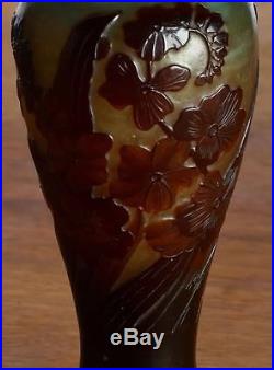 Vase a décor floral E. Gallé Pièce unique gravé a l'acide circa 1890-1900
