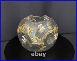 Vase ancien forme boule en verre émaillé et doré, décor floral, vers 1900