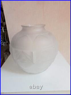 Vase ancien verre opaque hauteur 24 cm diamètre 22 cm