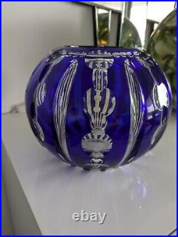 Vase boule en cristal de Saint-Louis