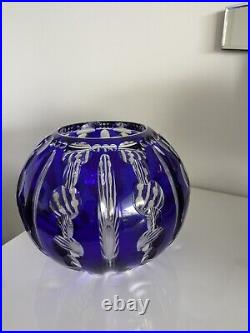 Vase boule en cristal de Saint-Louis