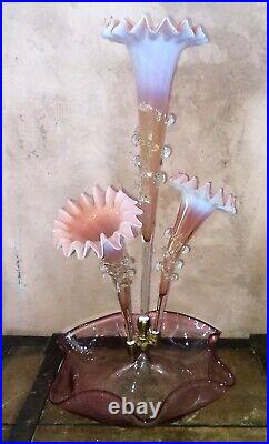 Vase centre de table trois tulipe Murano, tulipier, cornet. Soliflore