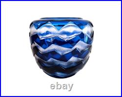 Vase contemporain en cristal overlay bleu acide signé Saint-Louis St océane