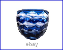 Vase contemporain en cristal overlay bleu acide signé Saint-Louis St océane