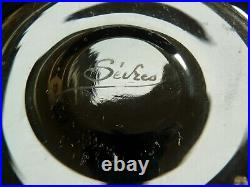 Vase cristal de Sèvres taillé à l'acide sur pied noir hauteur 23 cm REF 4611C