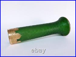Vase cristal de saint louis dégagé à l'acide modèle Nelly vert or catalogue 1930