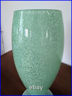 Vase cristal tulipier pate de verre moucheté vert style cristallerie de clichy