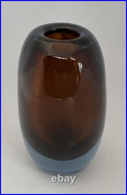 Vase de Pascale Riberolles, en verre soufflé, signé, marron et bleu, H 14.5 cm