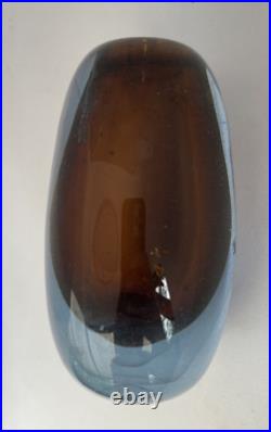 Vase de Pascale Riberolles, en verre soufflé, signé, marron et bleu, H 14.5 cm