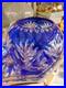 Vase-en-Cristal-Taille-Souffle-Overlay-Bleu-Cobalt-H-13-cm-Decor-de-Palmettes-01-pla