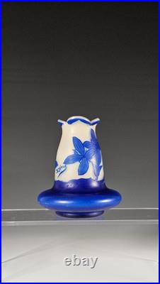 Vase en Verre Art Nouveau signature Richard 12 cm