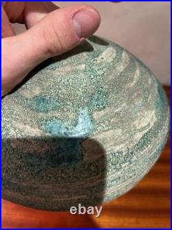 Vase en céramique signé Angelicq Saint-Paul