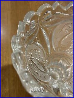 Vase en cristal avec motifs gravés, style Art Nouveau