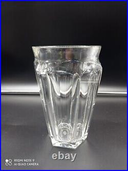 Vase en cristal de Baccarat signé modèle NELLY HARCOURT, H 16,5 cm