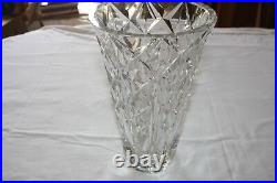 Vase en cristal de Saint St Louis signé modèle Deauville 1 éclat