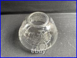Vase en cristal gravé à l'acide Vase en cristal gravé à l'acide