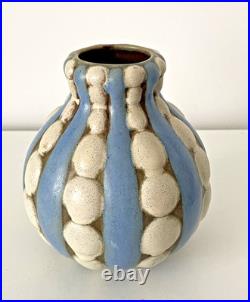 Vase en grès à décor de cabochons de Louis Lourioux (1874-1930)