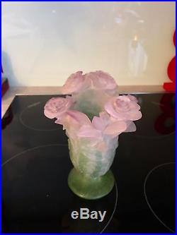 Vase en pate de verre Daum Modèle Aux Roses PM