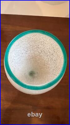 Vase en pate de verre bleu turquoise et blanc