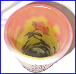Vase en pâte de verre dégagé a l'acide signé Gallé haut 22 diam col7.3 diam b cm