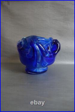 Vase en pâte de verre soufflée double couche bleues