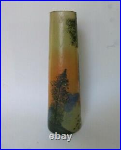 Vase en verre dégagé à l'acide Legras Saint Denis paysage lacustre art nouveau