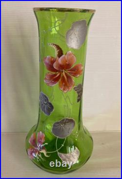 Vase en verre émaillé vert à décor floral de pensées or art nouveau 1900