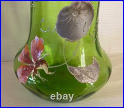 Vase en verre émaillé vert à décor floral de pensées or art nouveau 1900