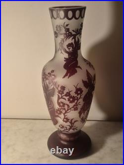 Vase en verre multicouches dégagé a l'acide