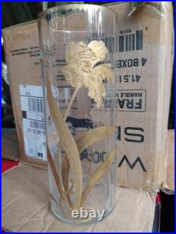 Vase en verre soufflé à décor doré