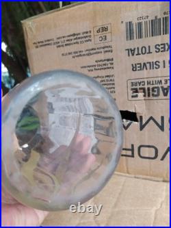 Vase en verre soufflé à décor doré