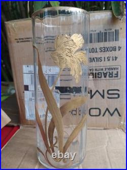 Vase en verre soufflé à décor doré