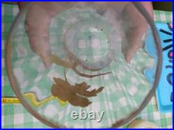 Vase en verre soufflé à décor doré