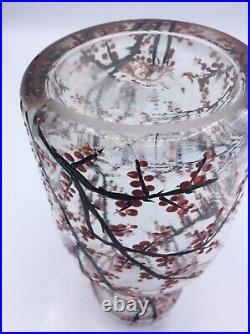 Vase en verre soufflé émaillé à décor végétal signé Delvaux Paris Art Déco