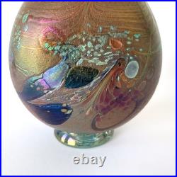 Vase en verre soufflé irisé de Robert Pierini à Biot, daté 1985 Verrerie d'art
